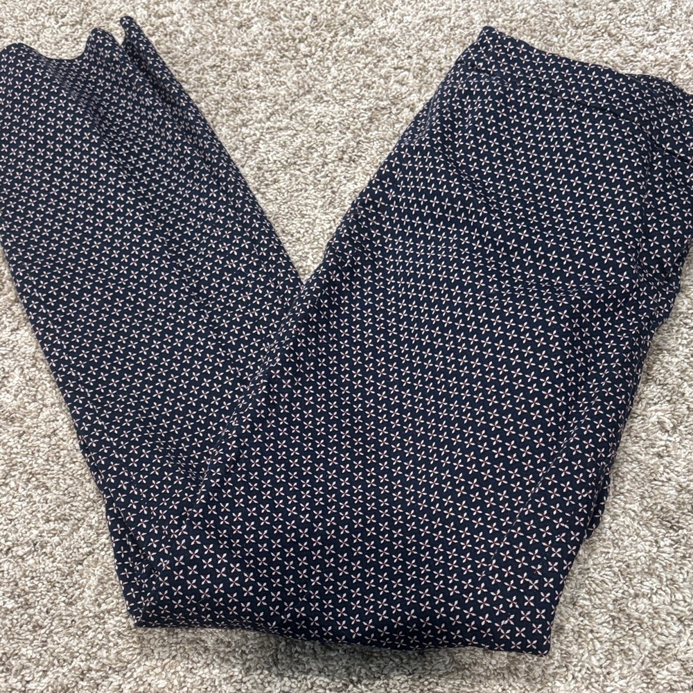 ⭐️2/$10 - Navy and White Patterned Pants